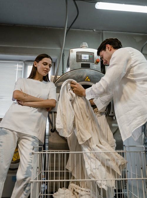 Langkah Membuka Bisnis Laundry Bersama Teman!