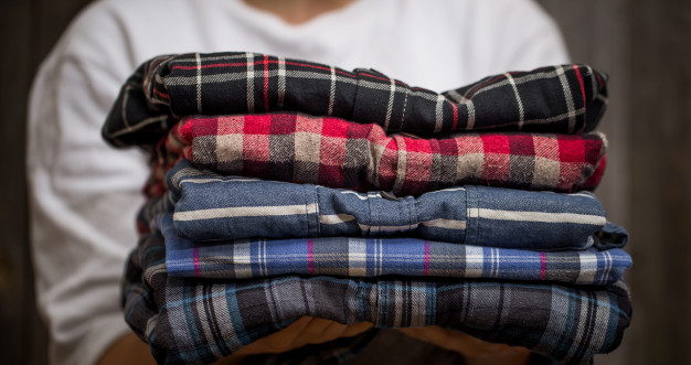 packing laundry